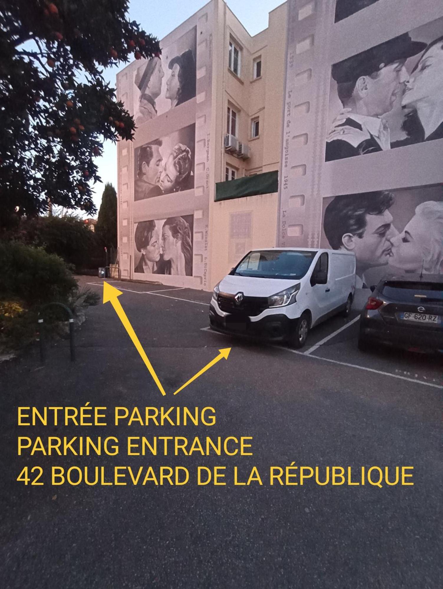 Appartement Grand Studio, Parking Prive, Cuisine Separee Cannes